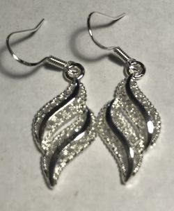 Silver leaf earrings