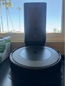 Roomba i3 Robot Vacuum
