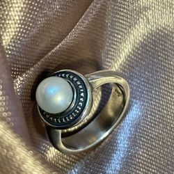 James Avery Retired Vintage Cultured Pearl Ring Size 5 Sterling Silver Rare HTF Dome