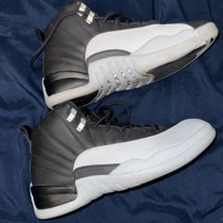 Air Jordan  12  Retro Size 9.5 M