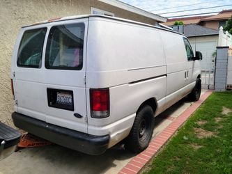 2000 Ford E-150
