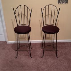 2 Stools