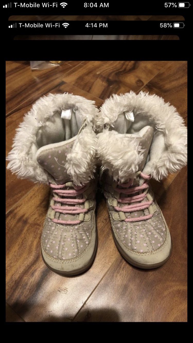 Girls snow boots size 8c