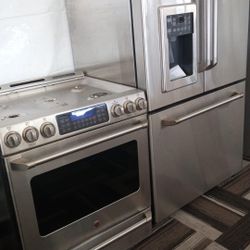 Ge Stove And Fridge With Warranty 