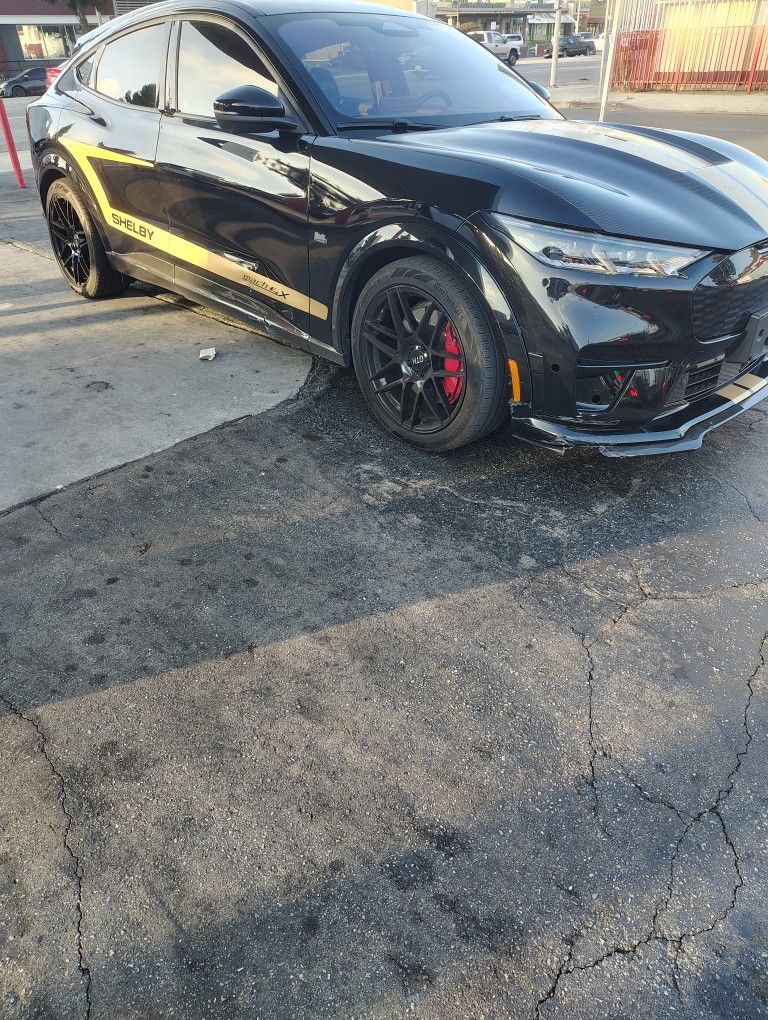 2023 Ford Mustang