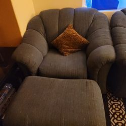 Chair& Love Seat Set + Recliner 