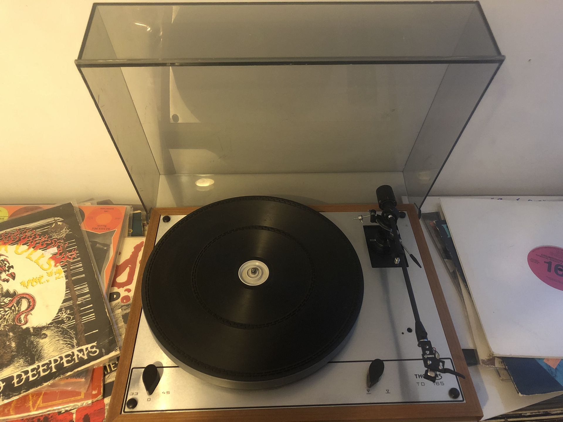 Thorens turntable TD165 with Grace 747 tonearm record player