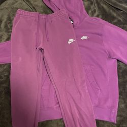 Nike Men's Club Fleece Hoodie And joggers 