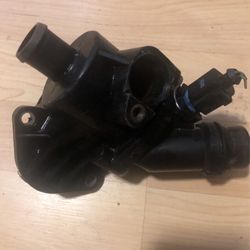 Thermostat for Audi assembly Mahle 06b121111k good condition