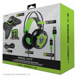 Bionik - Xbox Series XS - Pro Kit - Essential Accessories