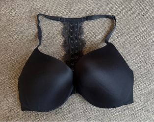 Victoria’s Secret bra size 36D