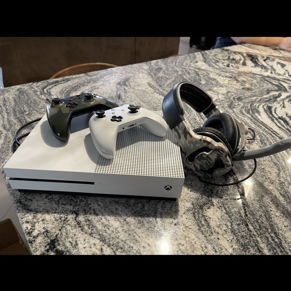 Xbox One S