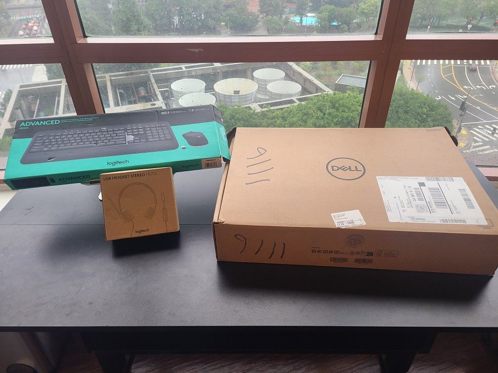 Dell PC 24" Monitor and Logitech Accessories