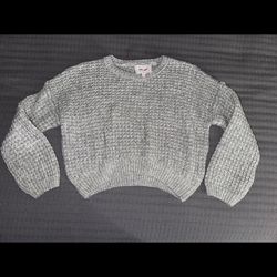 Cable-Knit Cropped Gray Sweater