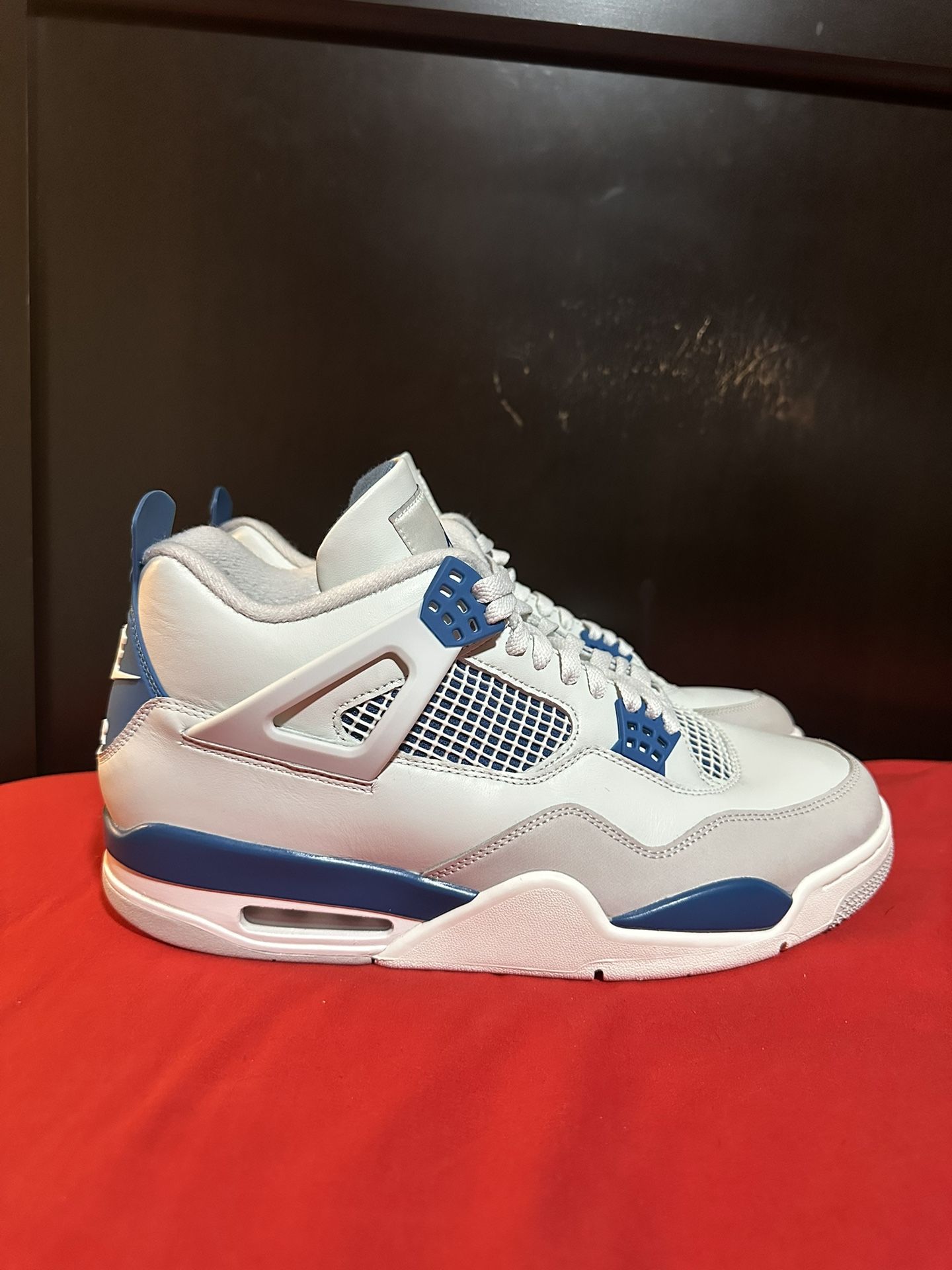 Retro 4 "Military Blue" 