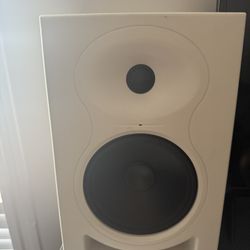 Kali Audio LP6 Powered Monitor 