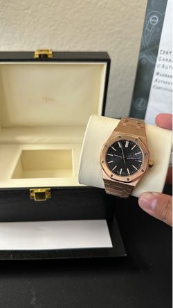 Mens luxury watch