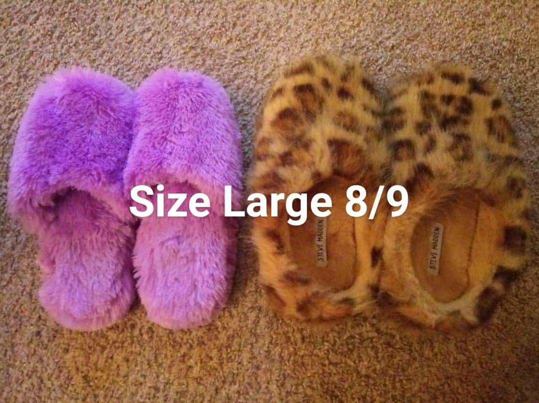 Womens slippers sz Large 8/9