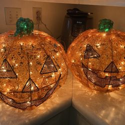 Vintage Halloween spun Spaghetti  Pumpkin Lights Up 14 in tall set of 2