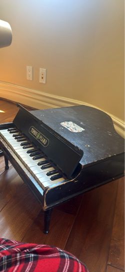 Vintage 1930 tombo baby piano imported from japan