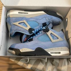 Jordan 4 Unc