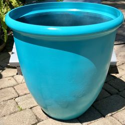 17.75” Turquoise Plastic Pot: 17.75”W x 18”H