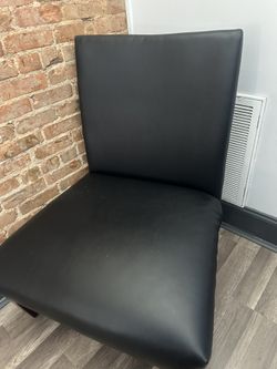 4 Black Chairs