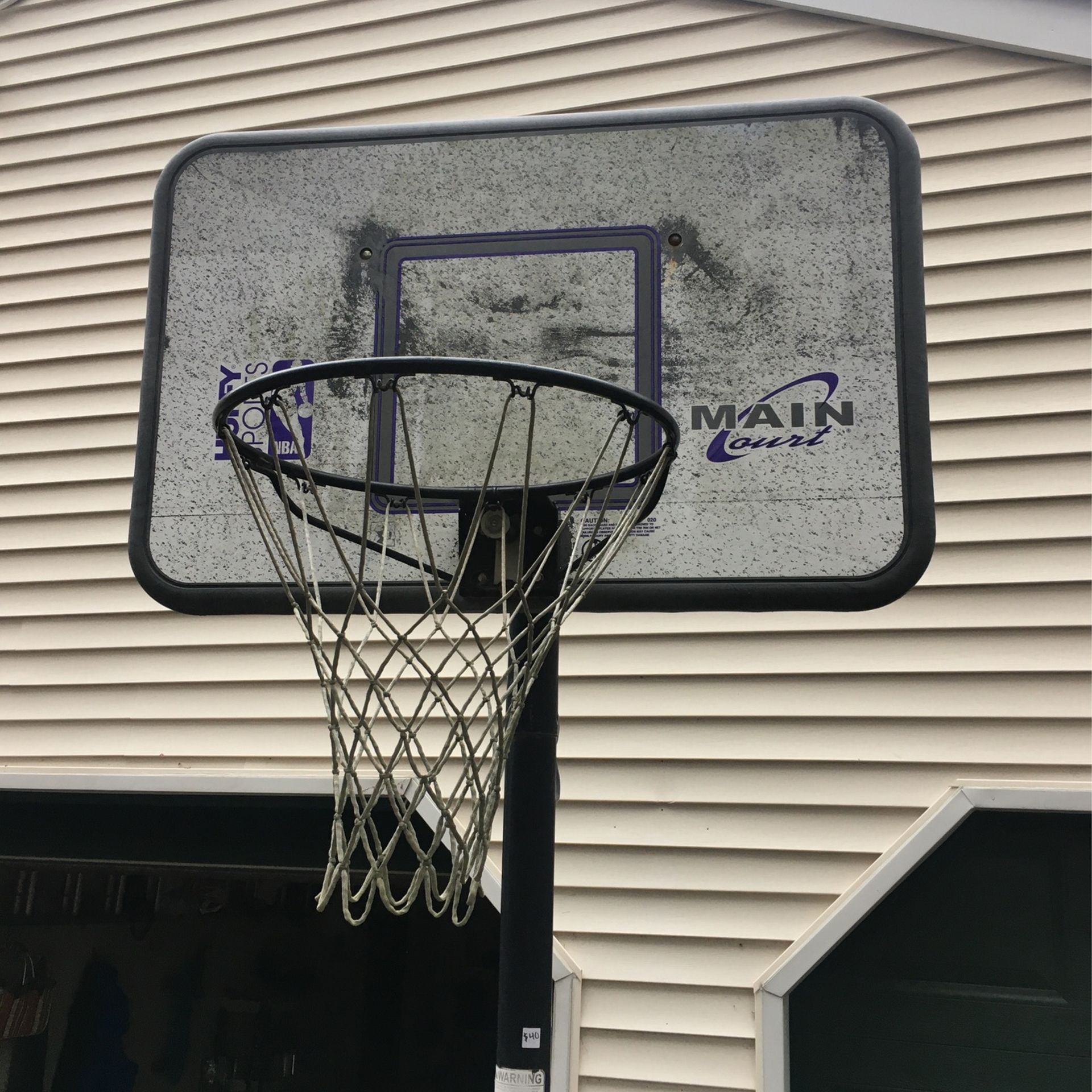 Huffy Sports Basketball Hoop And Portable Stand