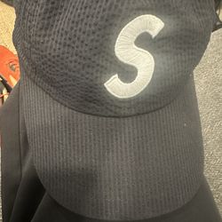Supreme Black Logo Hat 