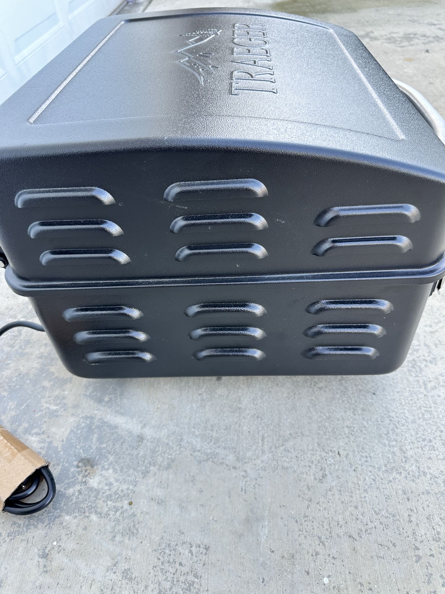 TRAEGER TRAILHEAD WOOD PELLET GRILL for Sale in Diamond Bar, CA OfferUp