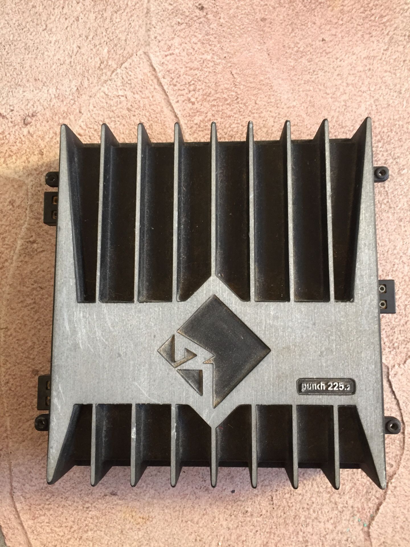 Rockford Fosgate Punch 225.2 Auto Amplifier