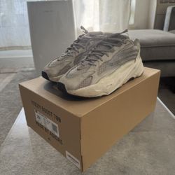 Yeezy 700 “Static”