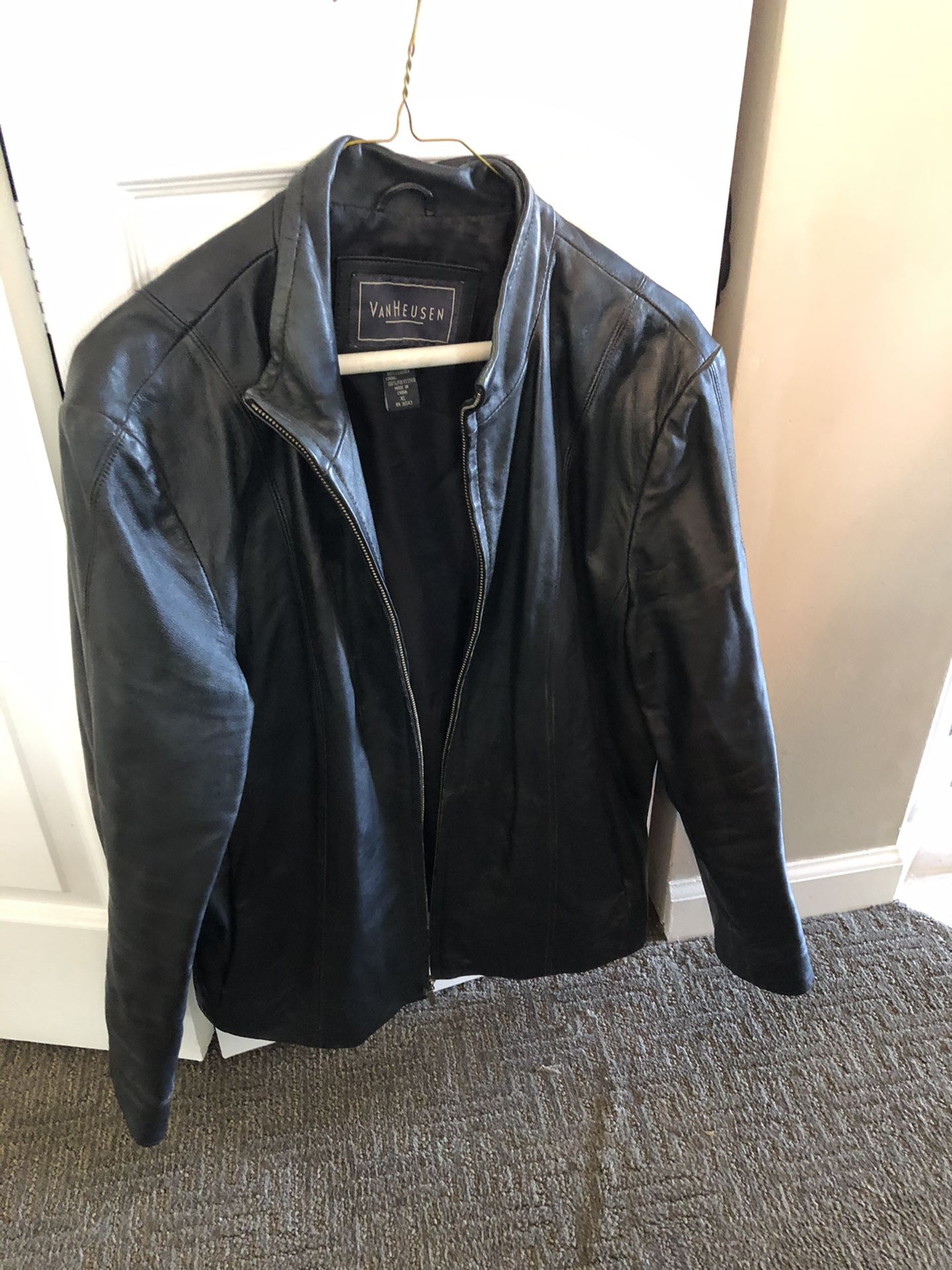 Ladies black leather Van Husen jacket