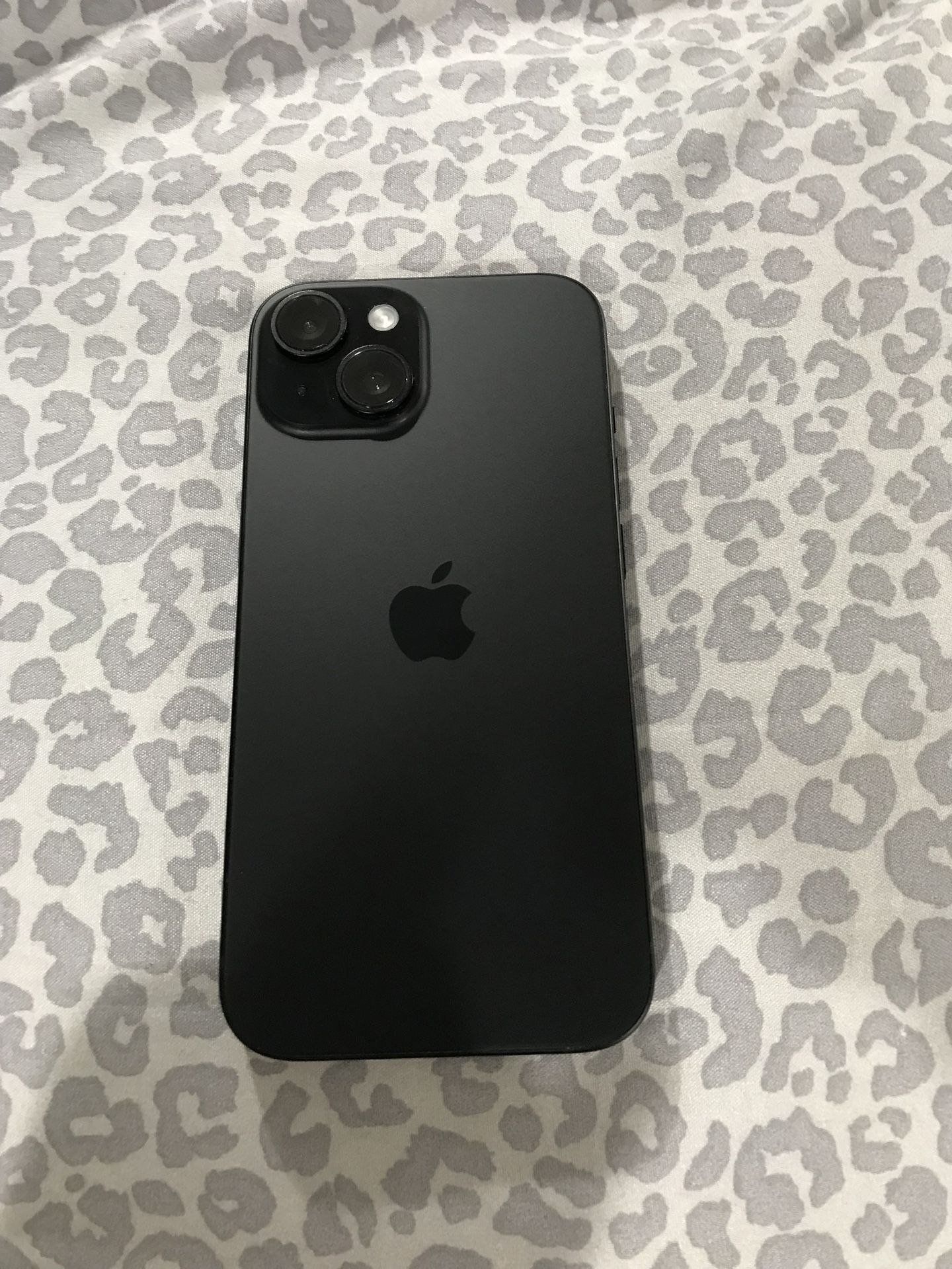 iPhone 15 (Unlocked)