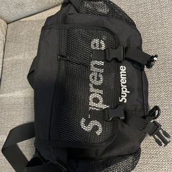 Supreme Chest Bag 