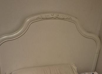 Twin bed