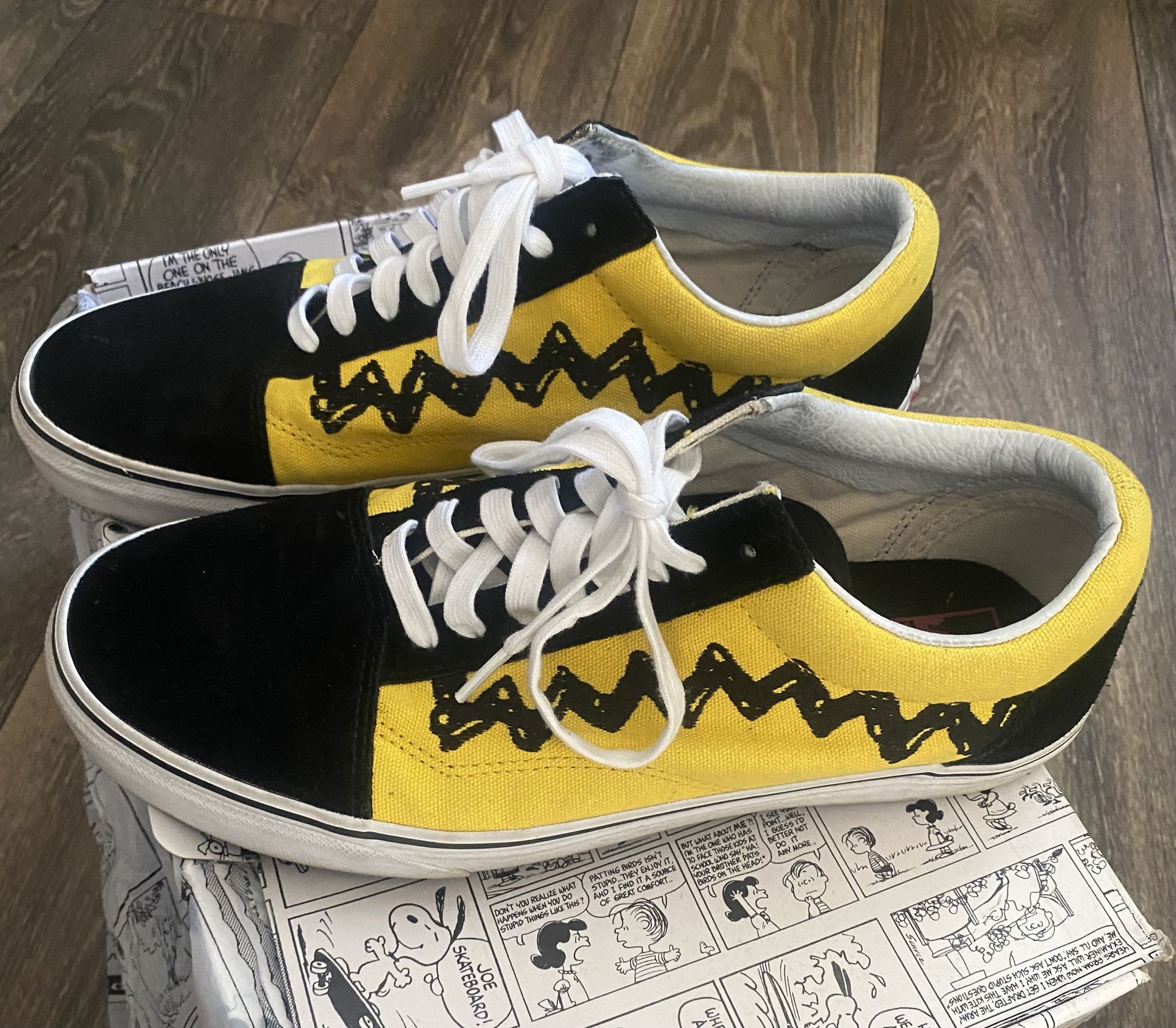 vans old skool peanuts charlie brown