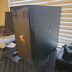 Gigabyte Aorus C300 Glass Gaming Computer Case