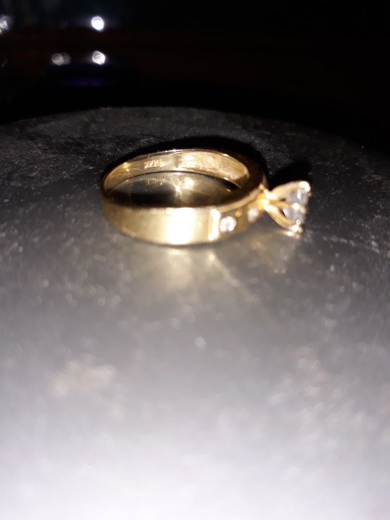 14 k gold ring size 7
