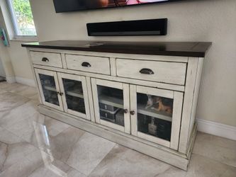Bayside Accent Cabinet/TV Stand Or Console