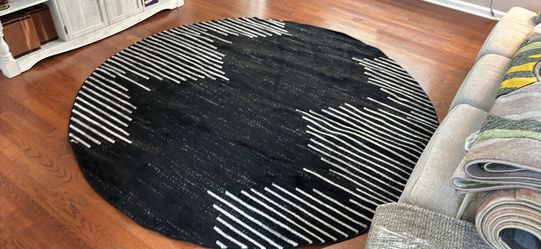 Fulton Black 8 ft. Round Bohemian Stripe Area Rug!