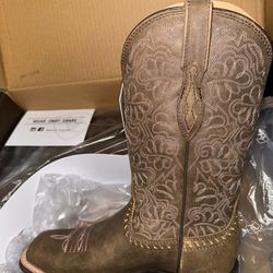 Ariat Women’s Round Up Remuda Western Boots Brown Bomber Sz 6.5 B Medium NEW