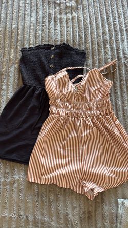Cute brand New Rompers size M