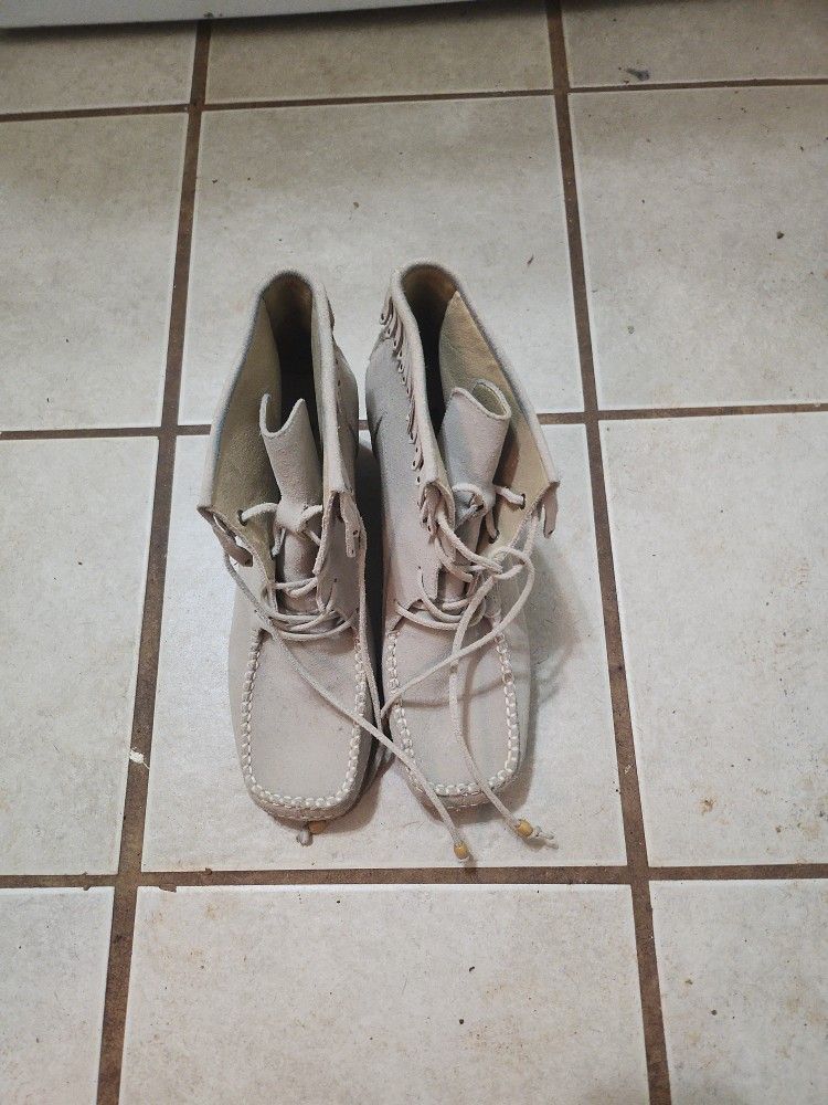 Candie's Wedge Shoe