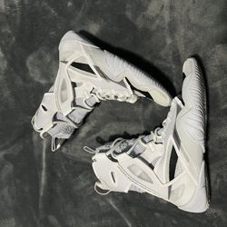 Hyper KO 2 Boxing Shoe Size 7
