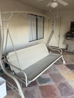 Outdoor Patio Swing