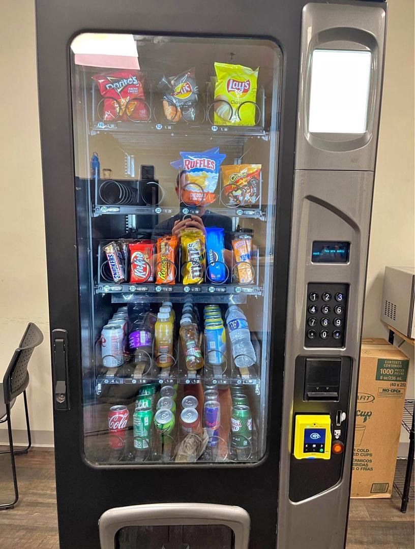 Combo Machine For Drinks And Snacks With Credit Card Reader 