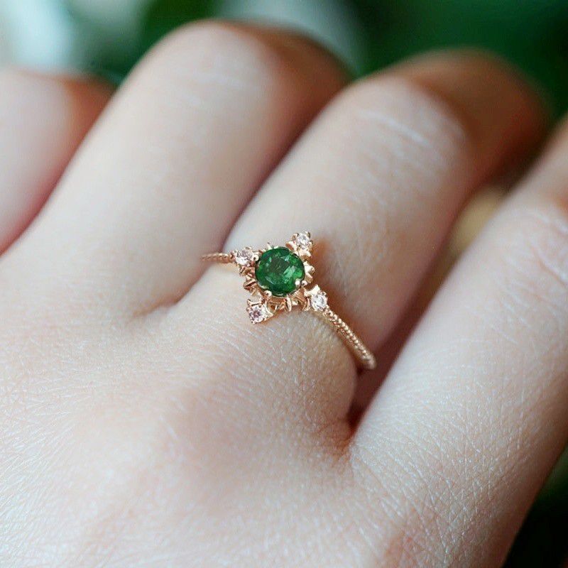"Fashion Romantic Emerald CZ Zircon Simple Thin Ring for Women, EVGG1181
 
