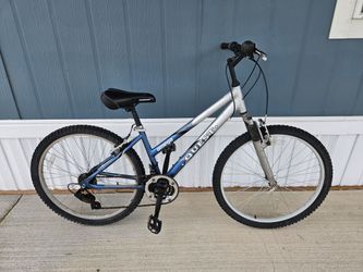 Quest 26" 21-Speed Hybrid Road / Mountain Bike - Shimano - Front Shocks - Light 16" Frame - Tuned! + NEW Tubes (MSRP $300)