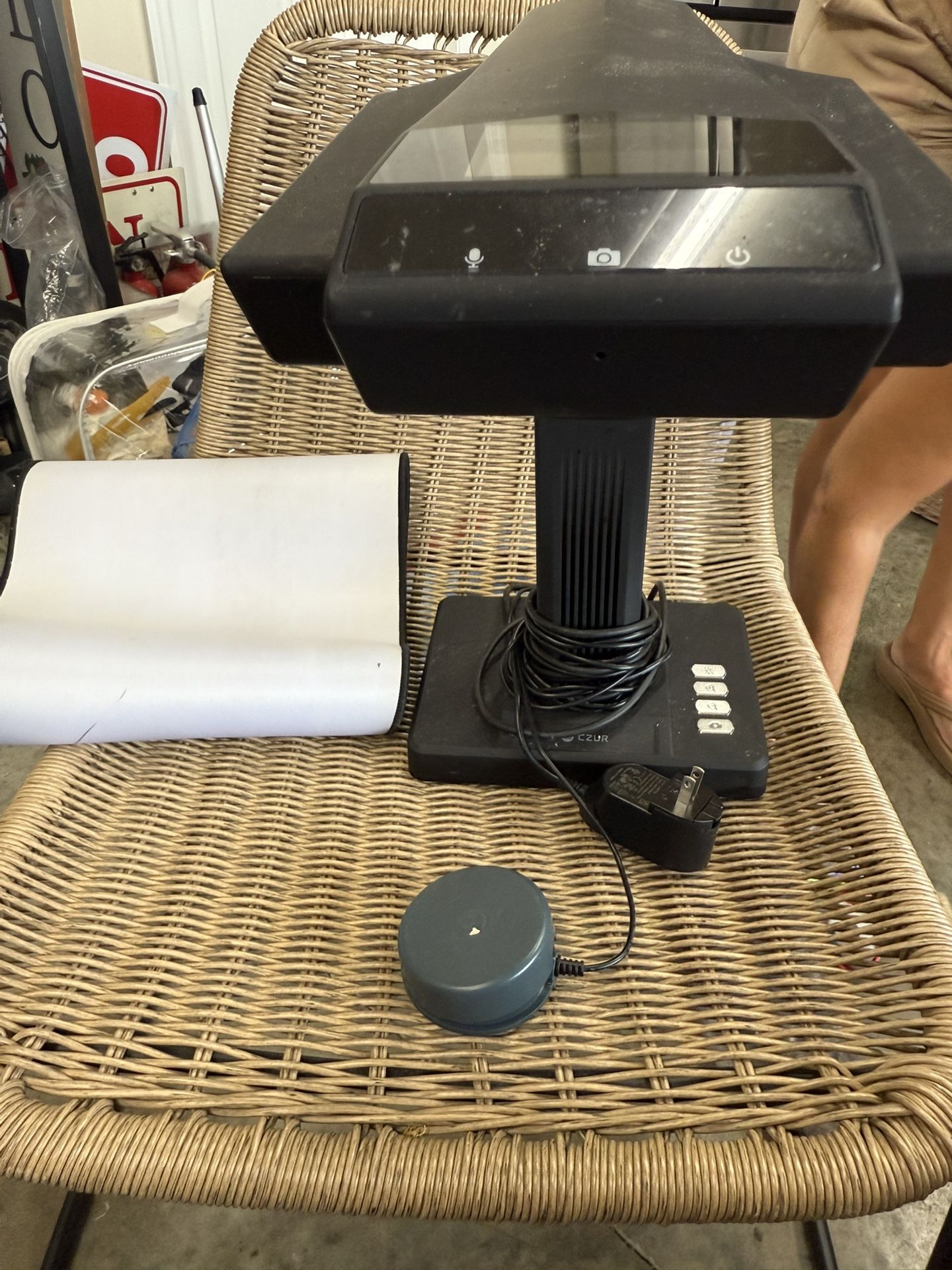 Here’s a compelling OfferUp/Facebook ad listing based on what you described:  ⸻  🔥 CZUR ET24 Pro High-Speed Document Scanner – 24MP A3 – Complete Set